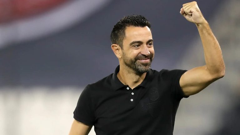 Xavi Hernández observa la Premier y estaría dispuesto a dirigir al Manchester United de inmediato